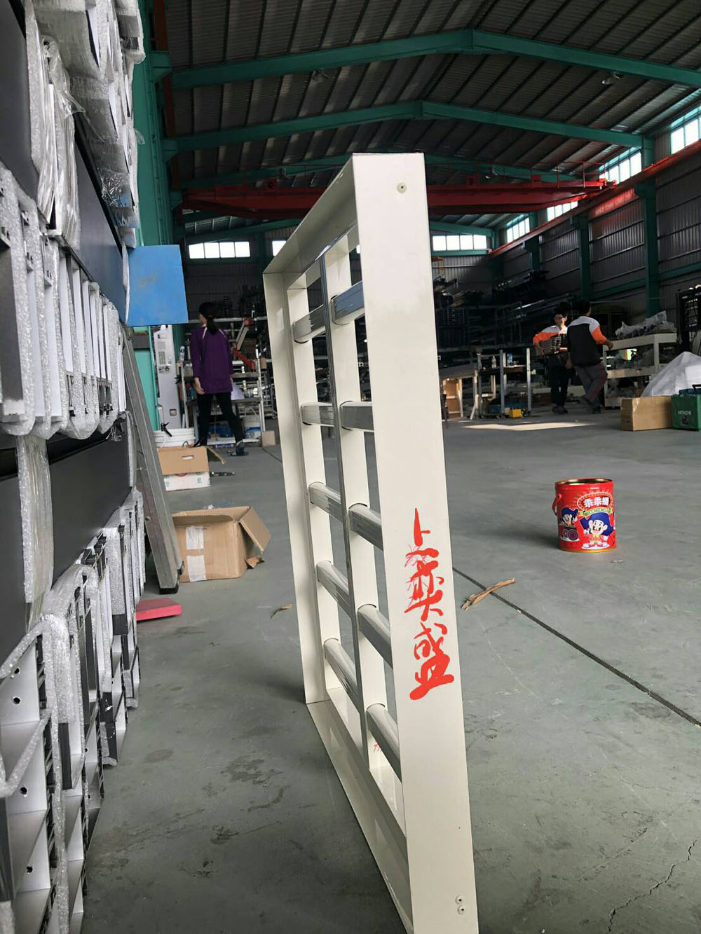 鋁製防盜窗